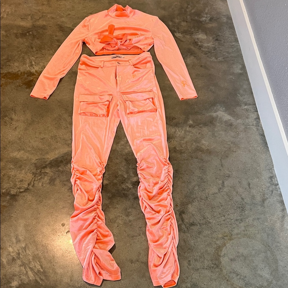 Women's Coral Pink Ruched Cargo Velvet Pants set